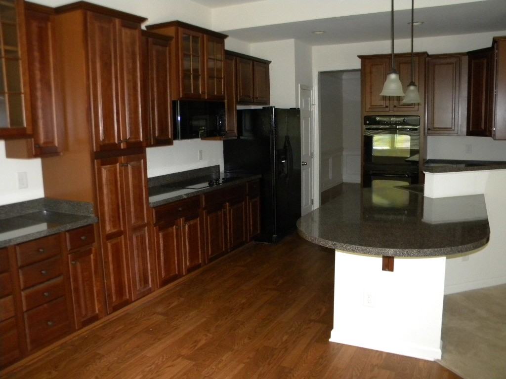 2625 Holly Oak Ln - Photo 2 of 14