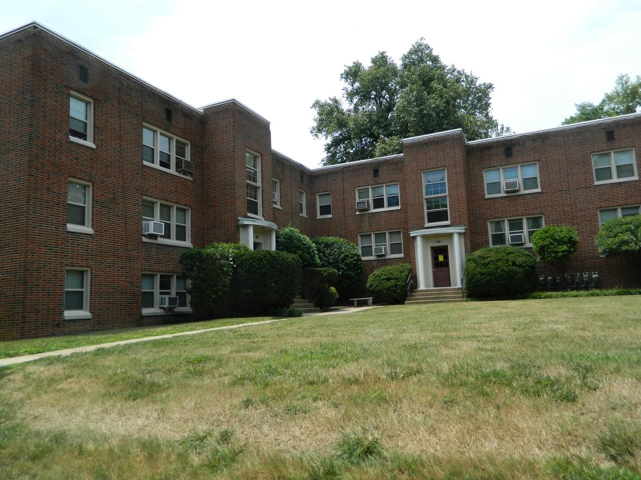 1400 Kenmore Avenue - Photo 2 of 7