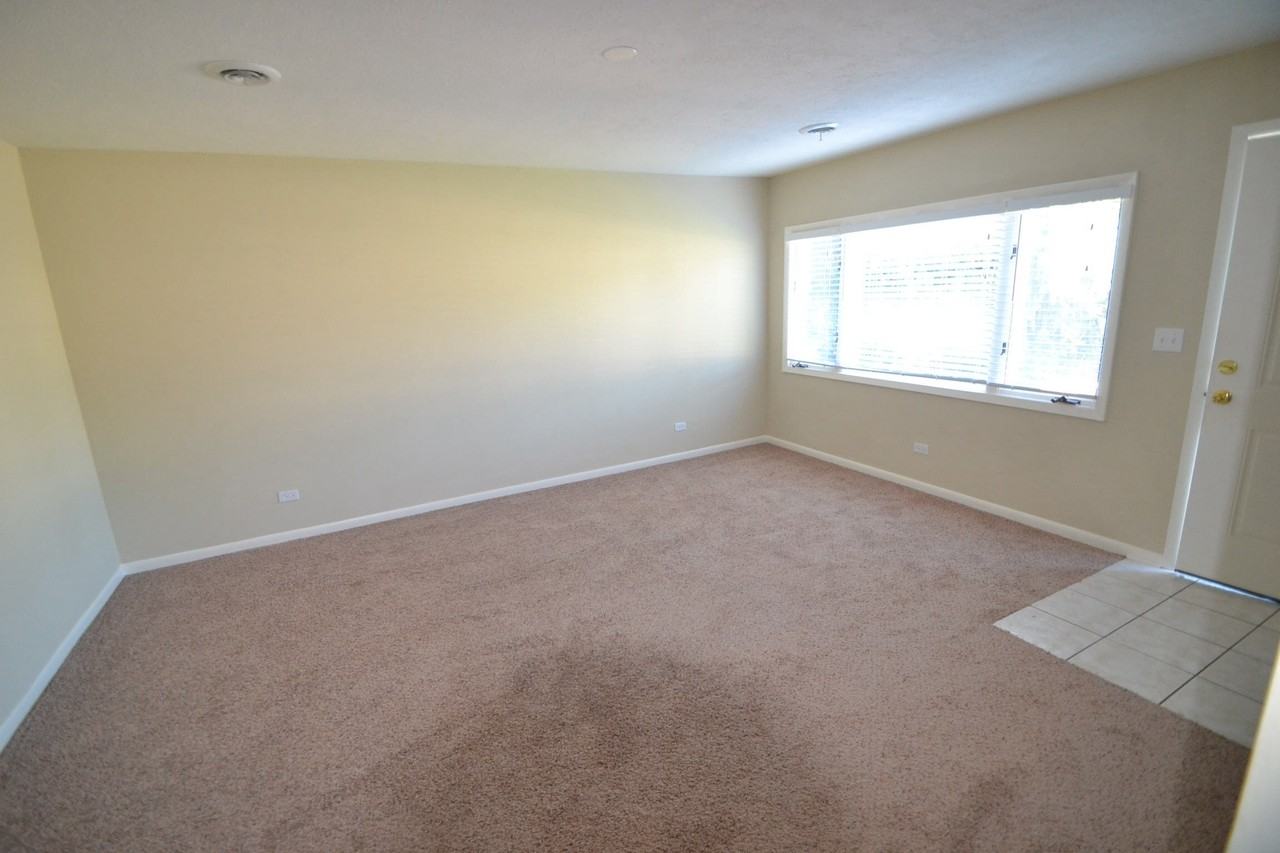 1720 Hebron Ave - Photo 3 of 6