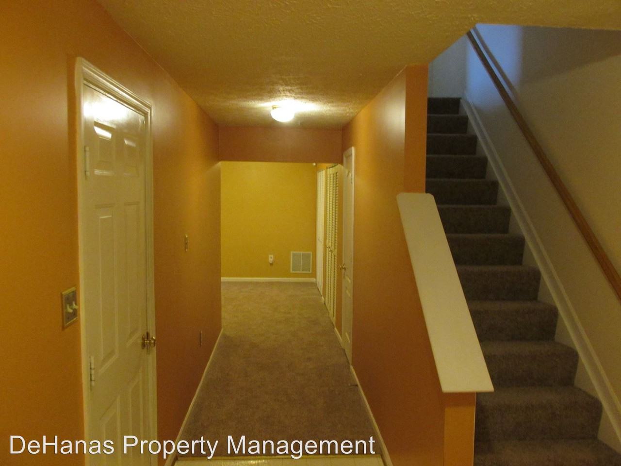 2472 Gerard Ct - Photo 2 of 17