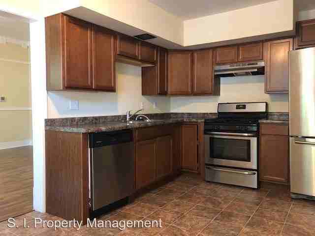 502 S Virginia Ave - Photo 2 of 12