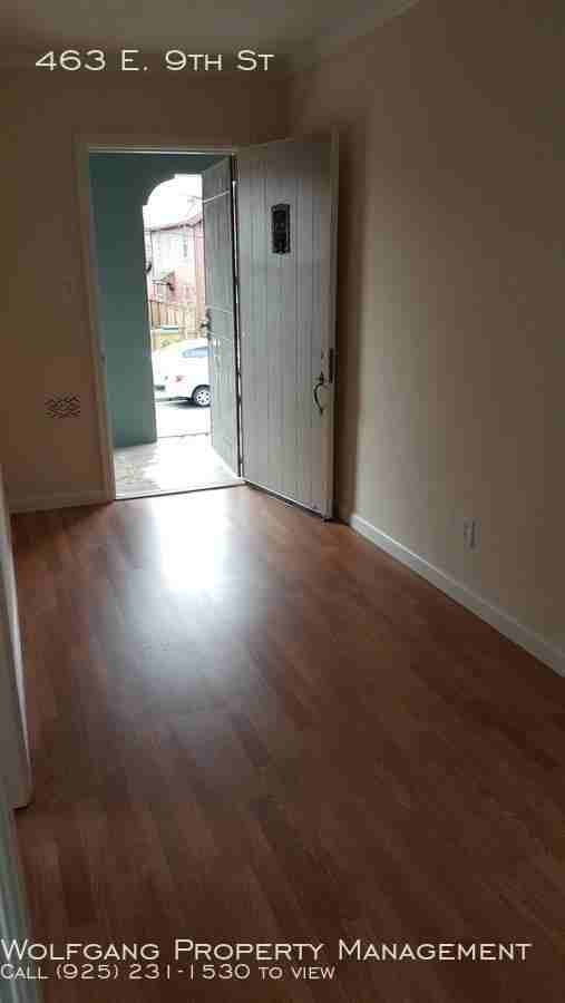 463 E 9th St - Photo 2 of 6