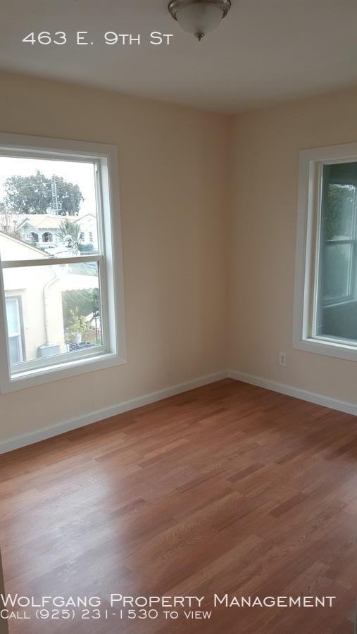 463 E 9th St - Photo 3 of 6