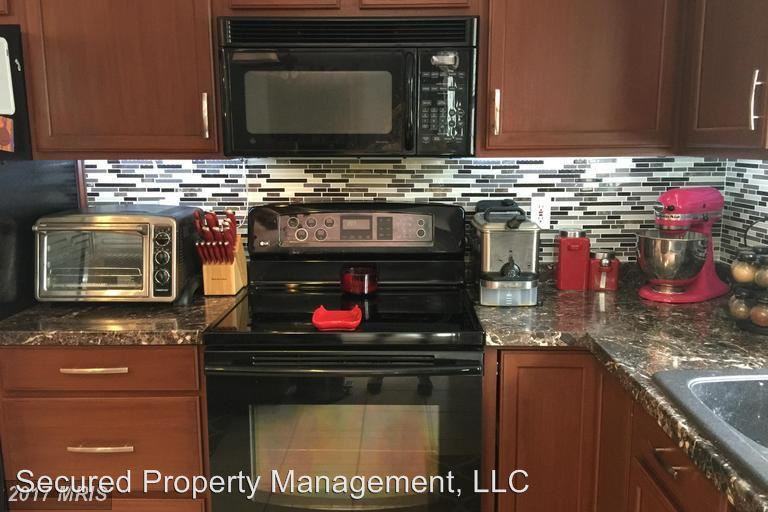 3222 Lancaster Ring Rd - Photo 2 of 7