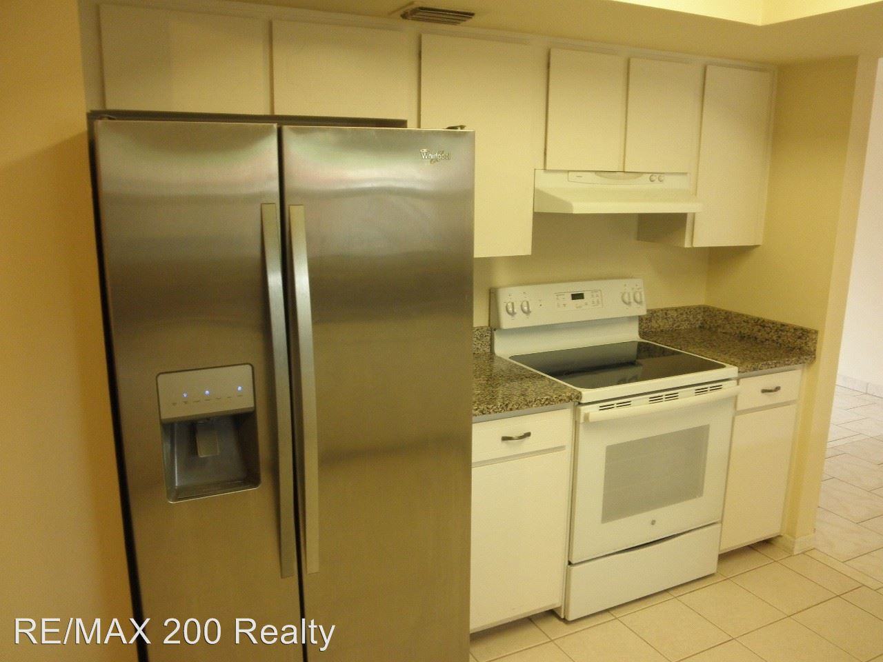 8011 Chianti Dr - Photo 2 of 16