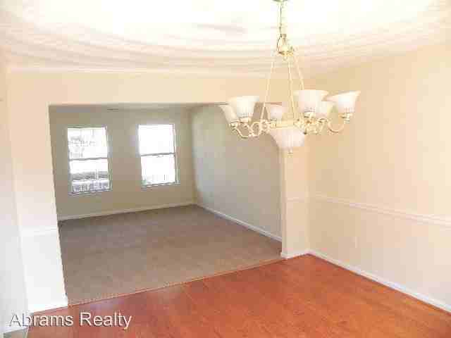 7559 Hughart St - Photo 3 of 29