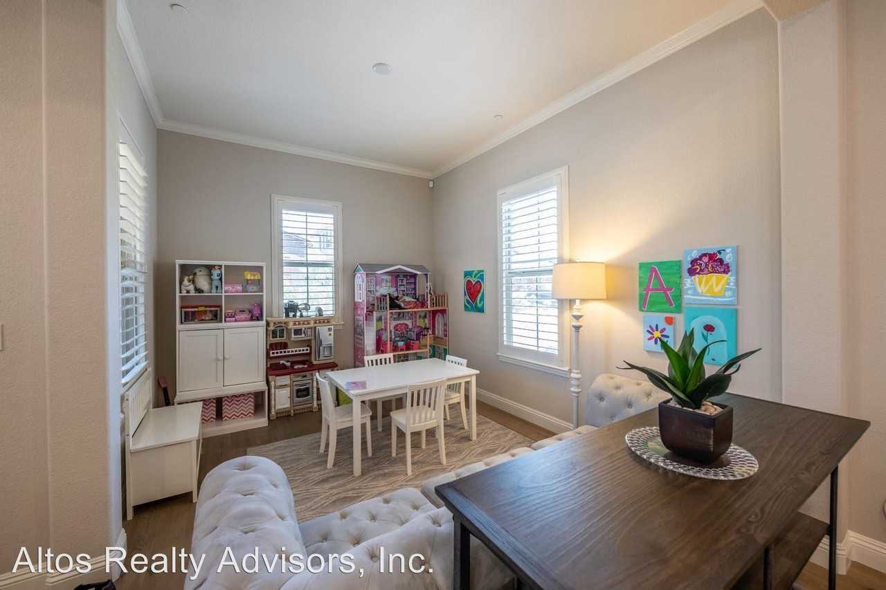 42868 Travis Layfield Place - Photo 2 of 27