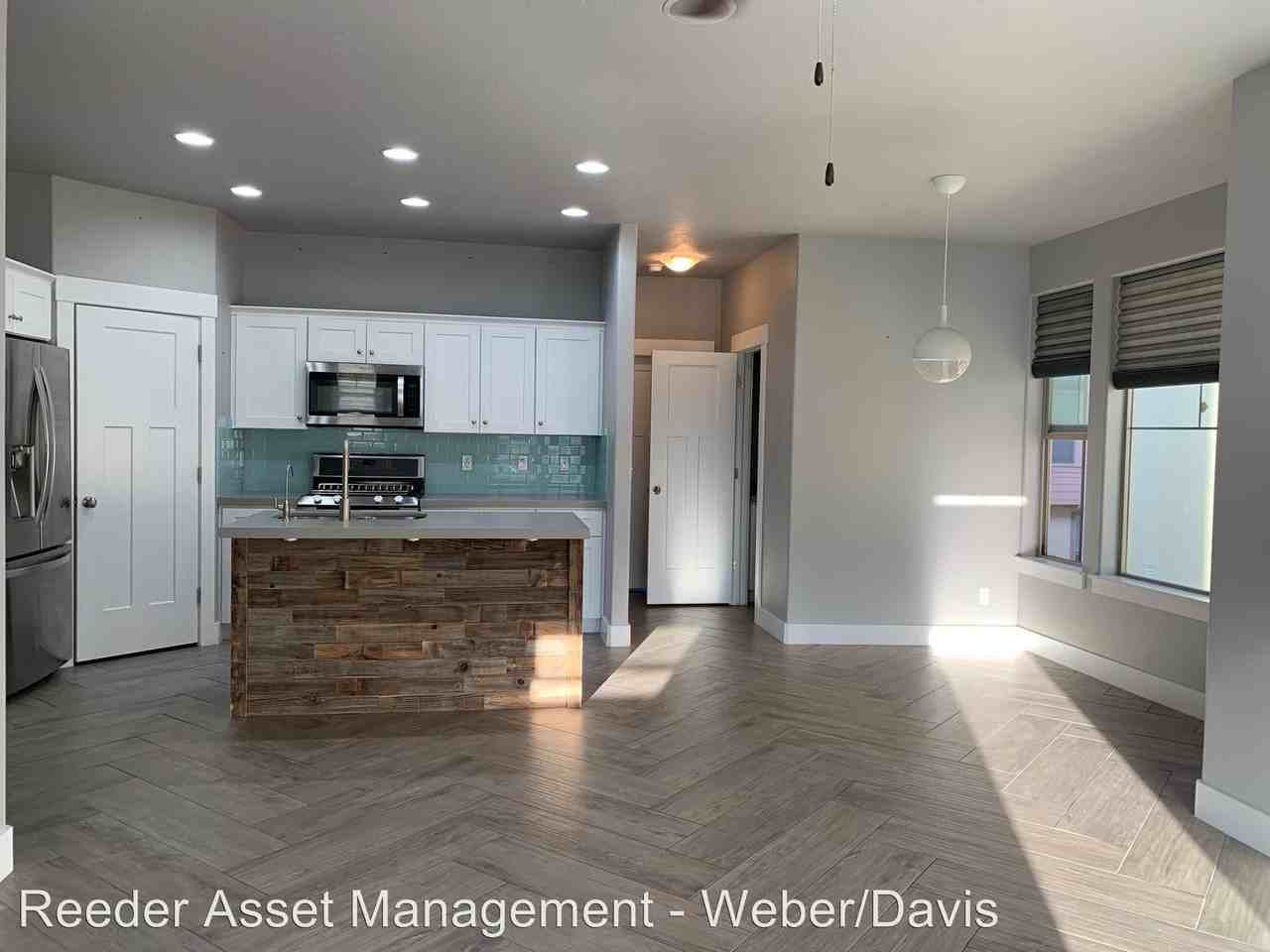 1980 Grant Ave - Photo 2 of 24