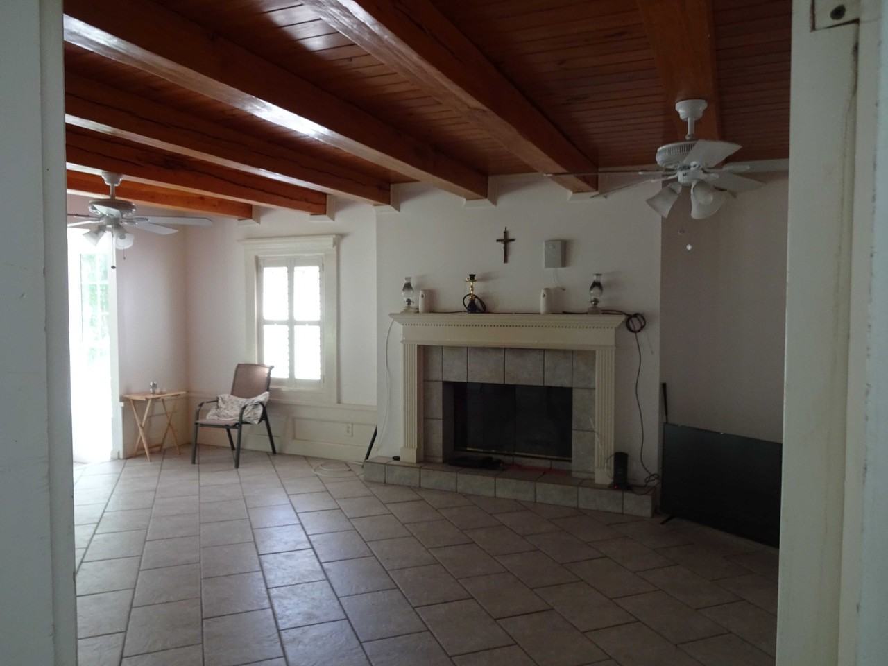 247 Pioneer Trail - Photo 3 of 28