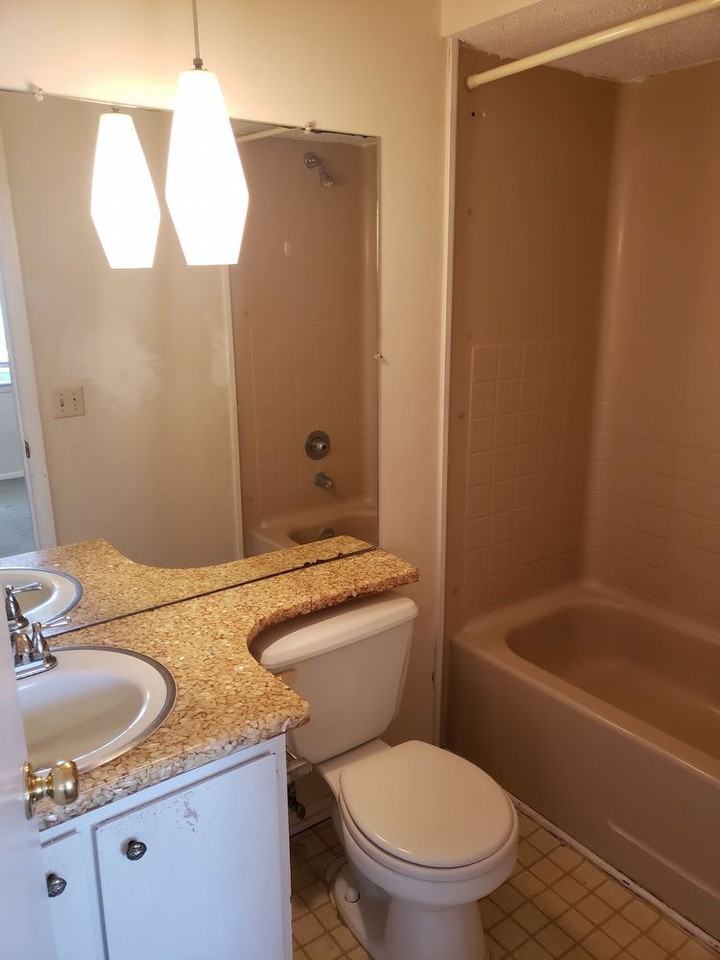 11 Knollwood Cir - Photo 2 of 10