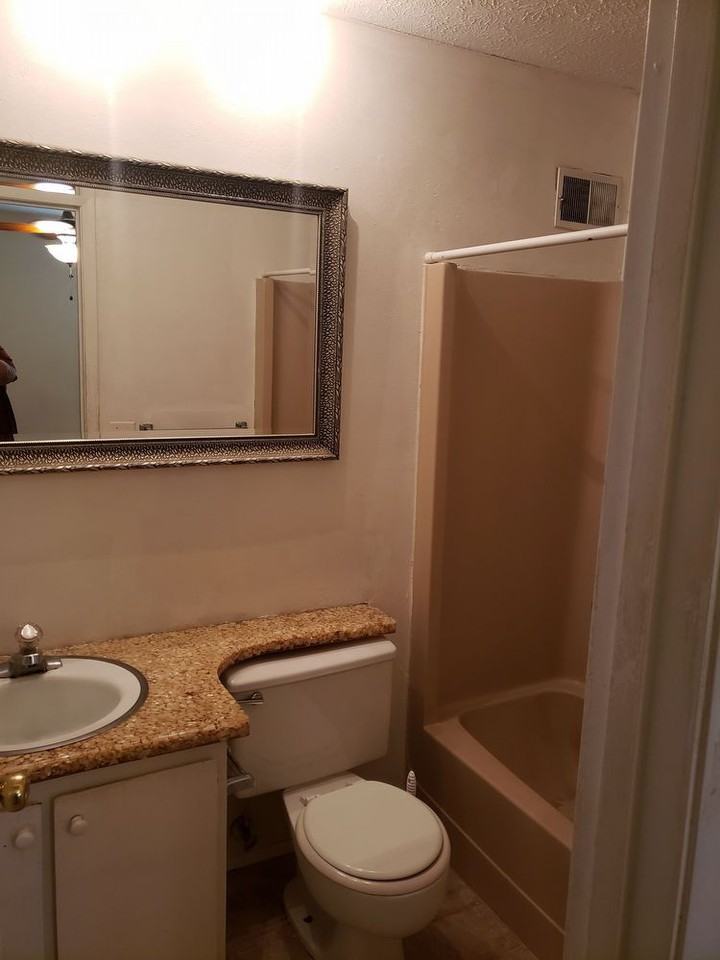 11 Knollwood Cir - Photo 3 of 10