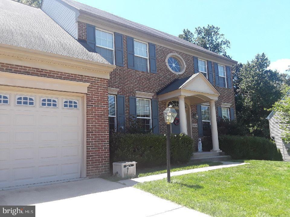 7808 Thornfield Ct - Photo 2 of 10