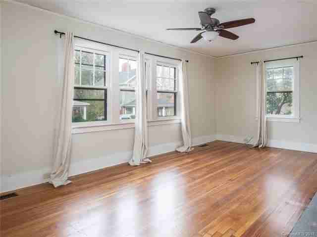 88 Elizabeth St - Photo 3 of 12