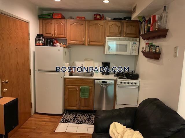 23 Snow Hill Street #9TT