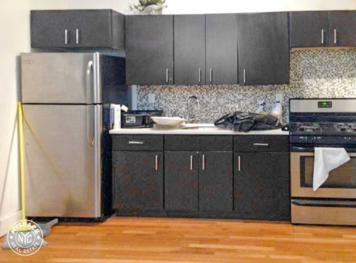 818 Macdonough St #2F