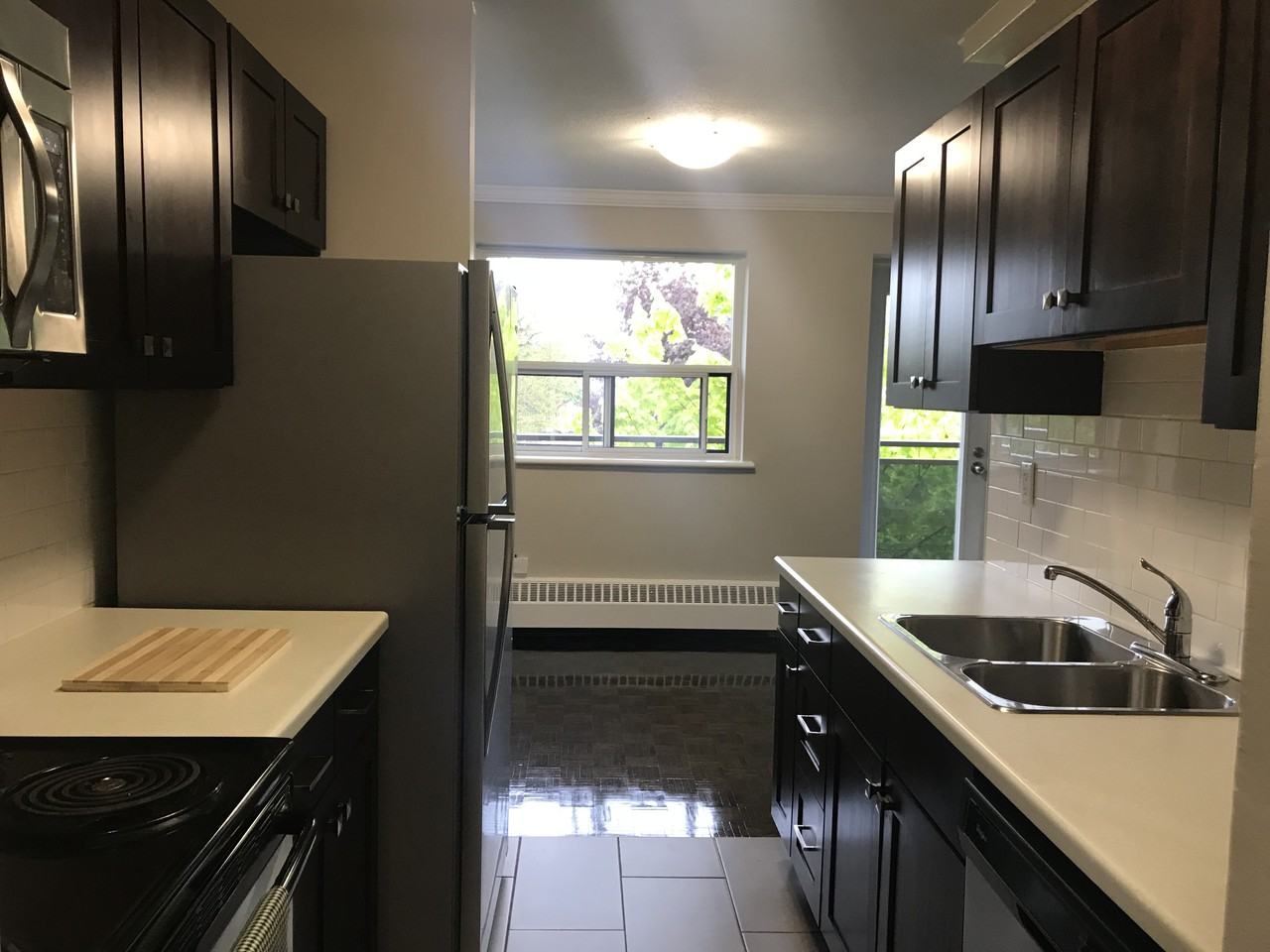 2400 New Street #905