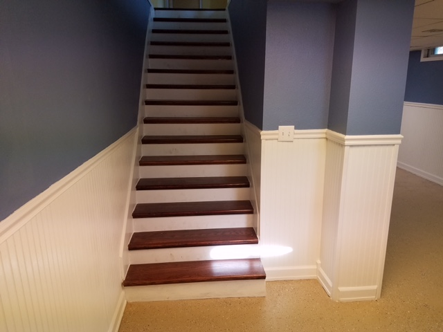 720 N Oak St - Photo 2 of 15