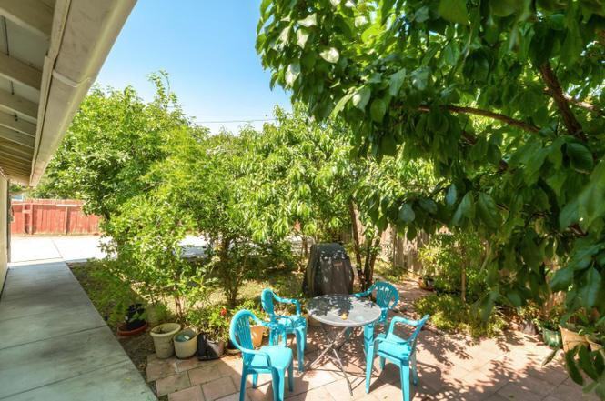 2112 Quimby Rd - Photo 2 of 9