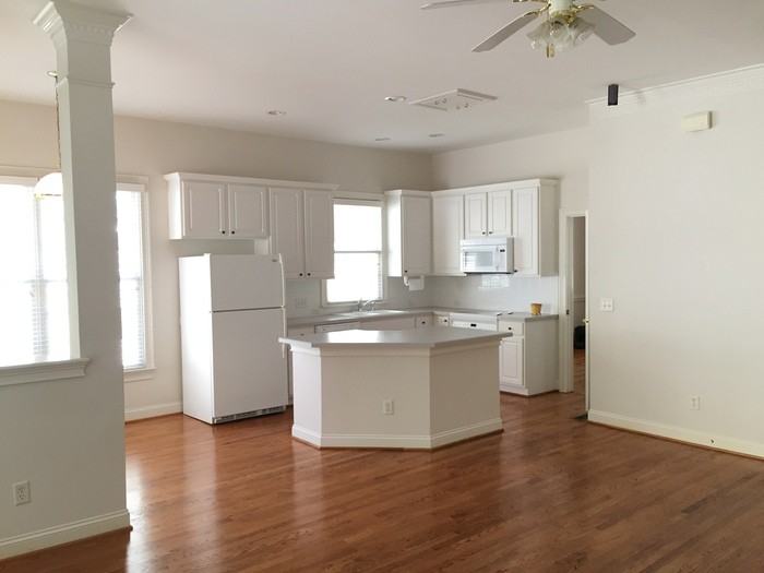 548 Glen Walk Drive - Photo 3 of 20