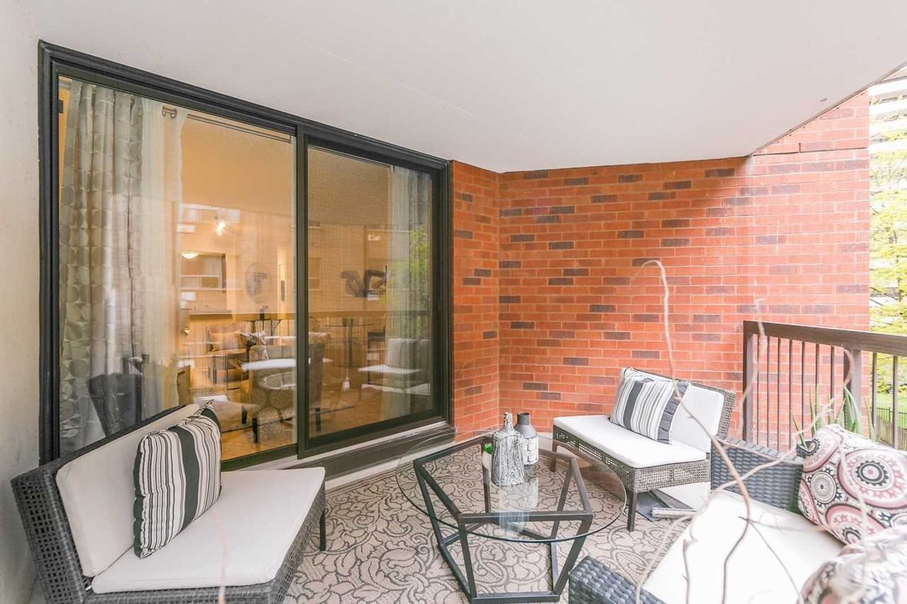 77 Maitland Place 35, Toronto, ON M4Y 2V6 Studio Apartment for Rent