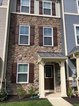 654 Ravenwood Dr
