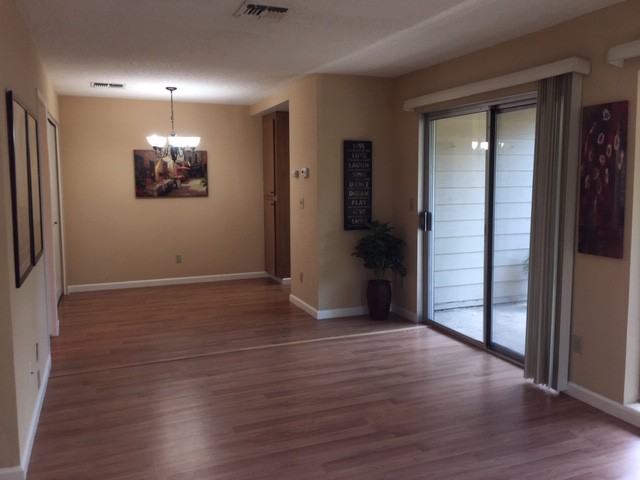 205 Live Oak Cir #1023 - Photo 2 of 13