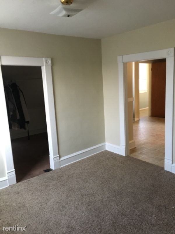 13 Monroe Ave - Photo 3 of 8