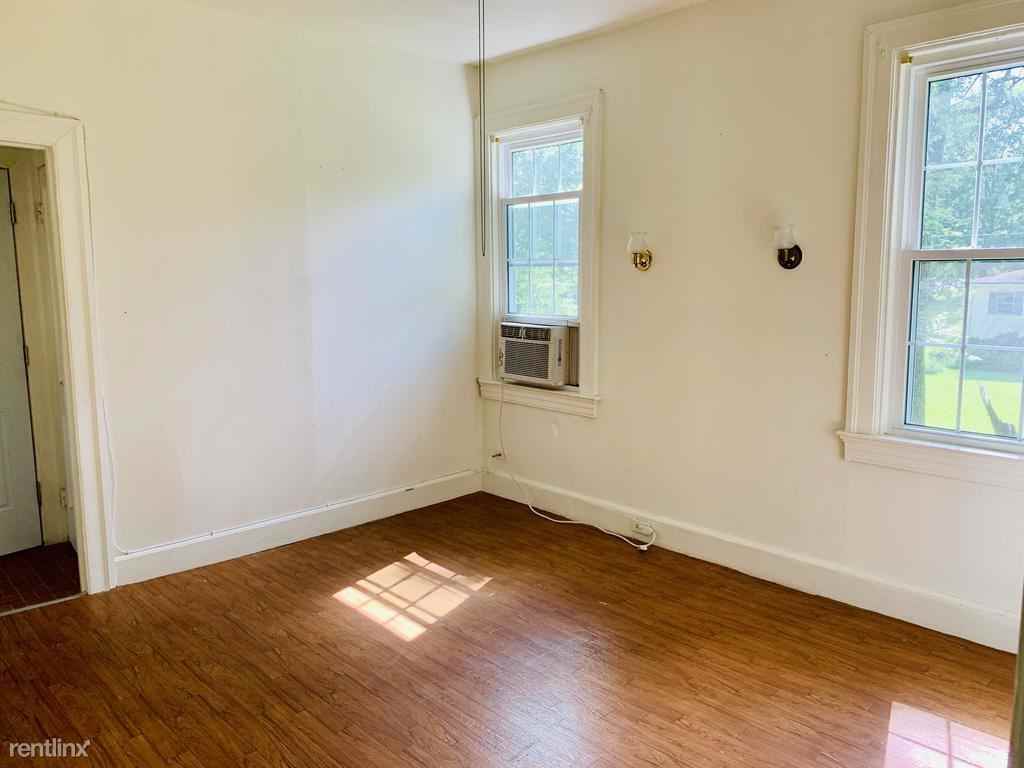 1700 Edmondson Ave #1C - Photo 3 of 10