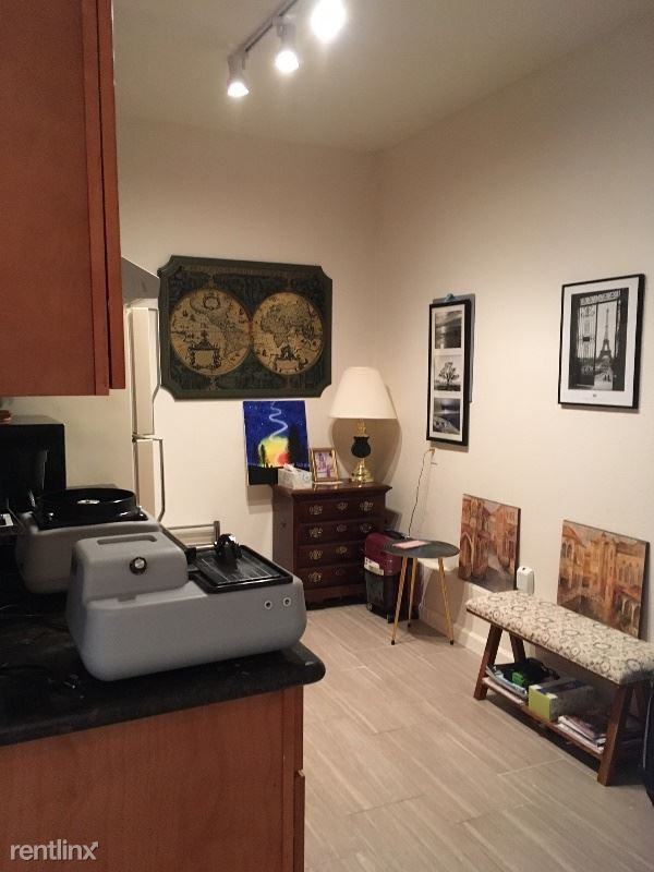 600 Morse Ave - Photo 3 of 15