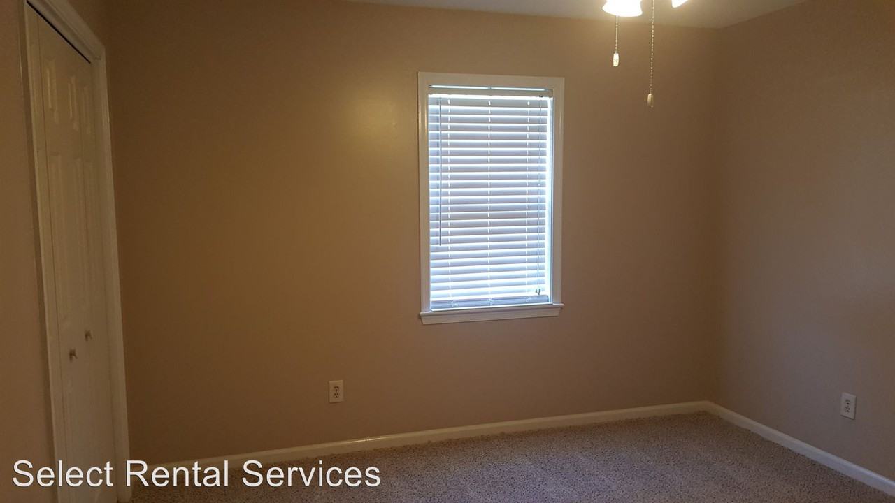 202 Rhonda Rd - Photo 2 of 14