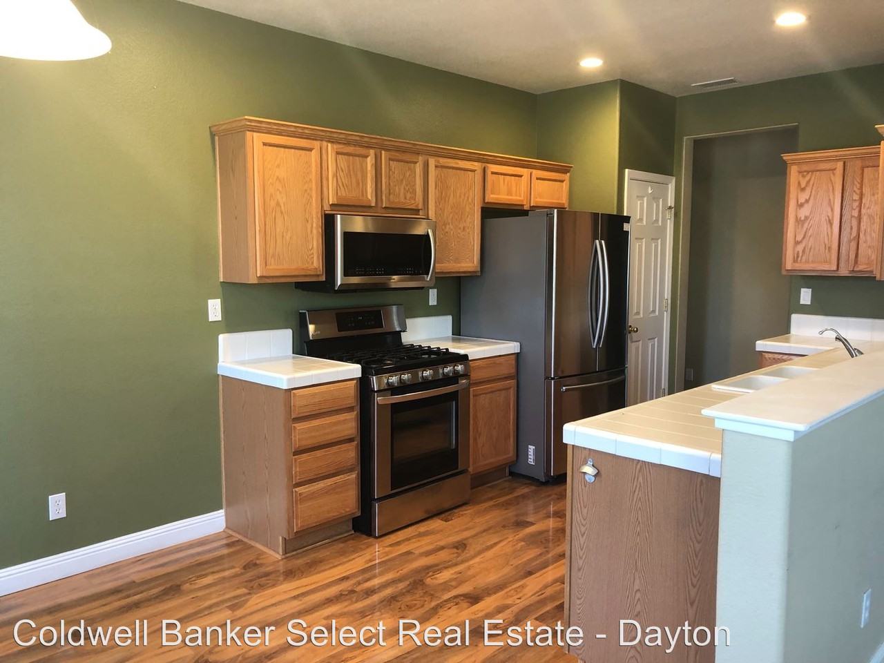 112 Bailey St - Photo 3 of 9