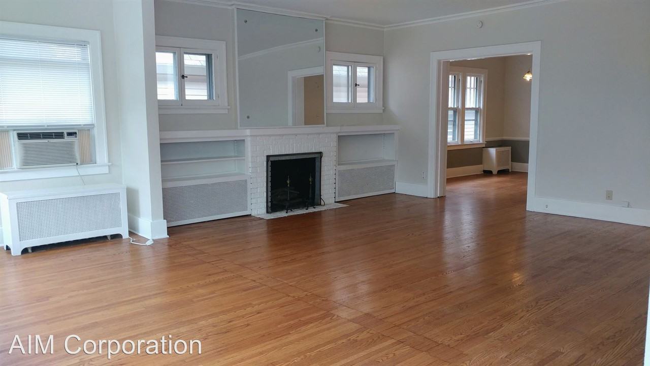 455-57 W Lovell St - Photo 3 of 13