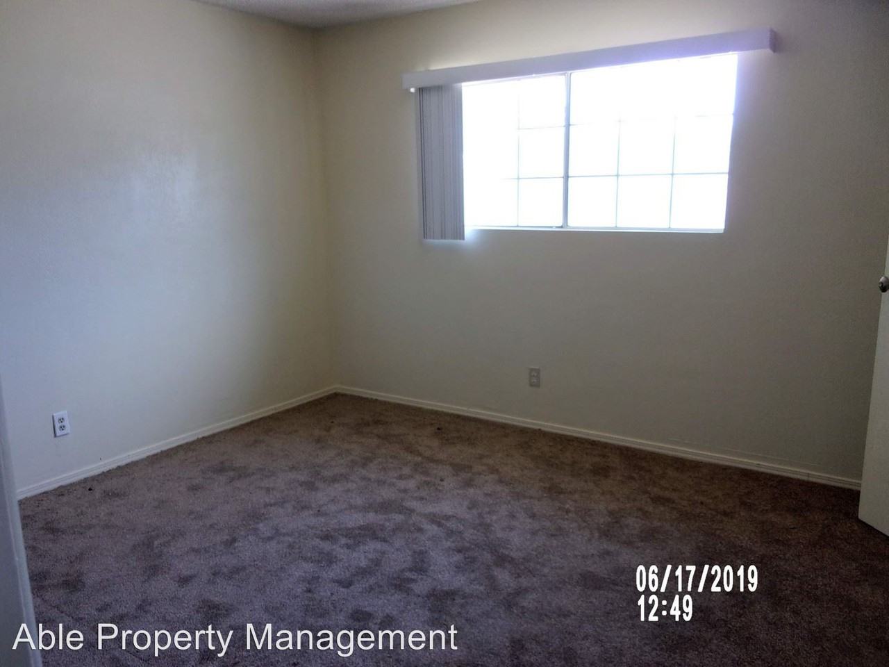 2813 Claire St - Photo 2 of 5