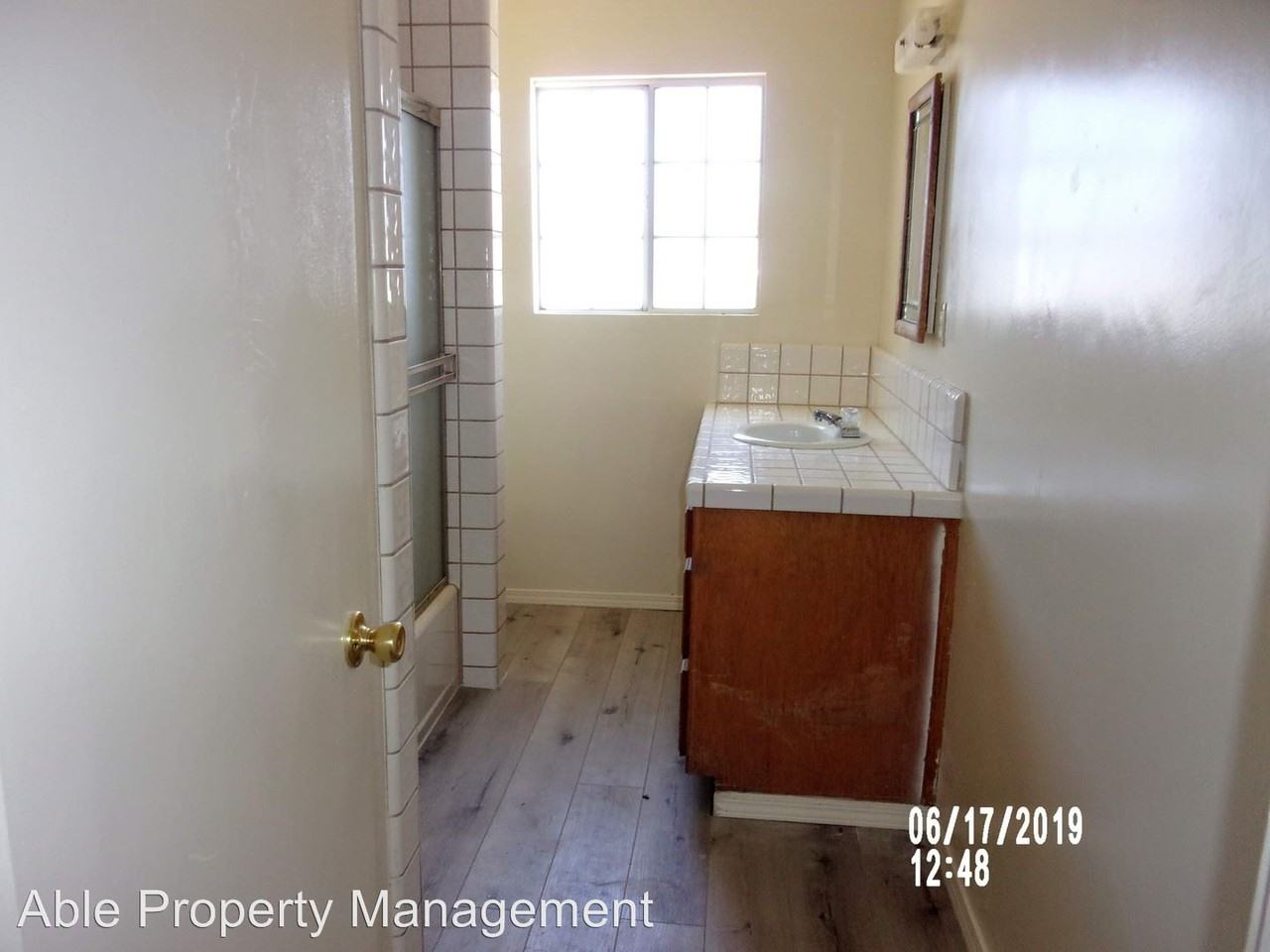 2813 Claire St - Photo 3 of 5