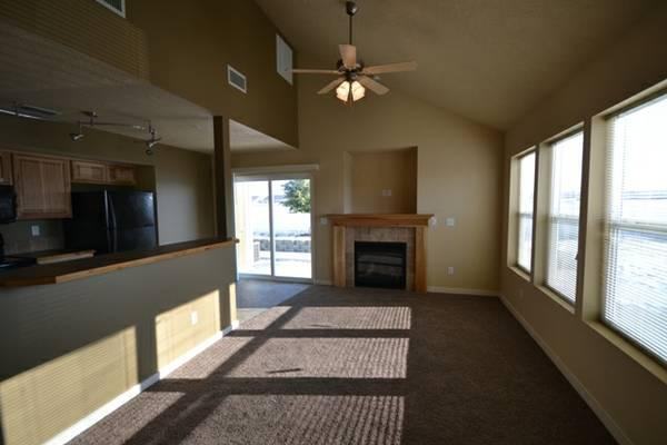 9219 W Brogan Dr - Photo 2 of 15
