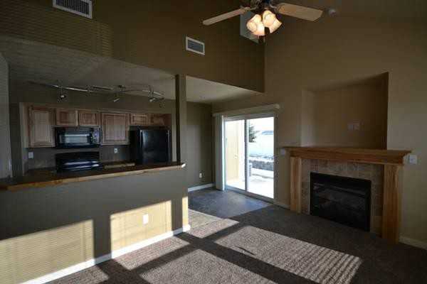 9219 W Brogan Dr - Photo 3 of 15