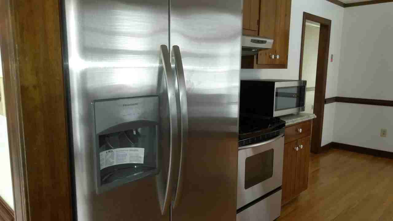 340 James River Dr - Photo 3 of 16