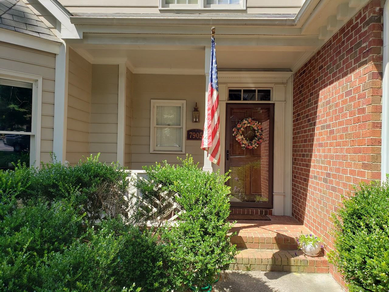 7905 Footman Way - Photo 3 of 21