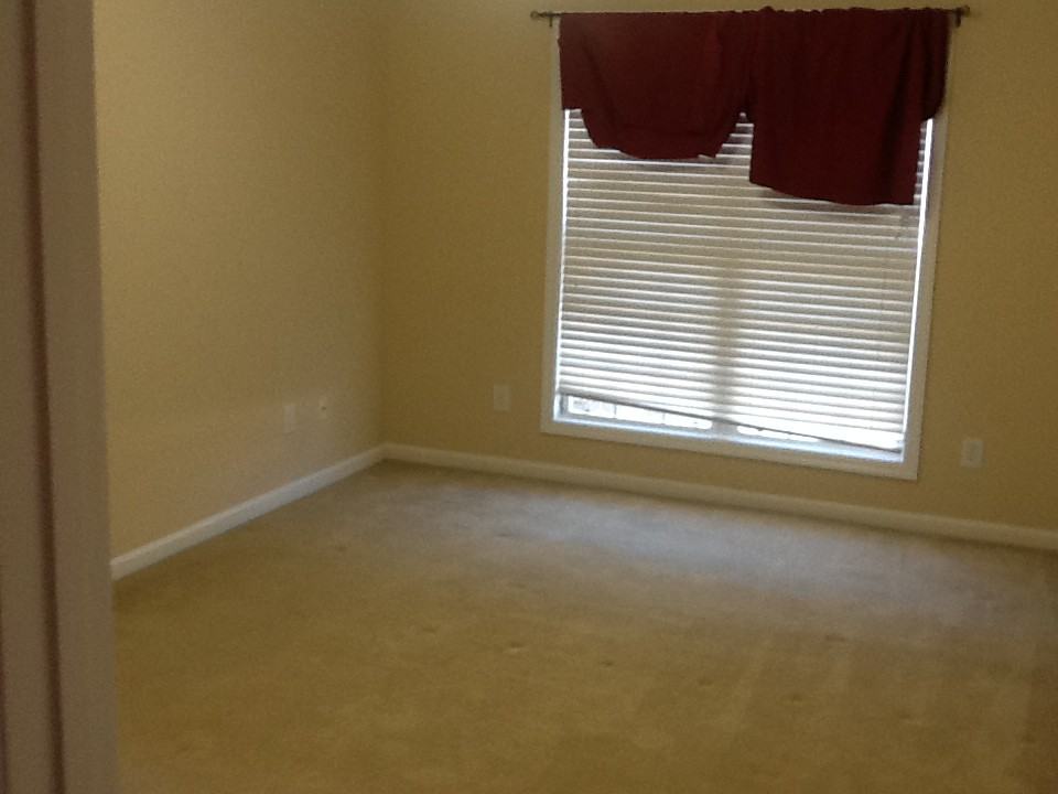 14 Lincolnshire Ln - Photo 5 of 11