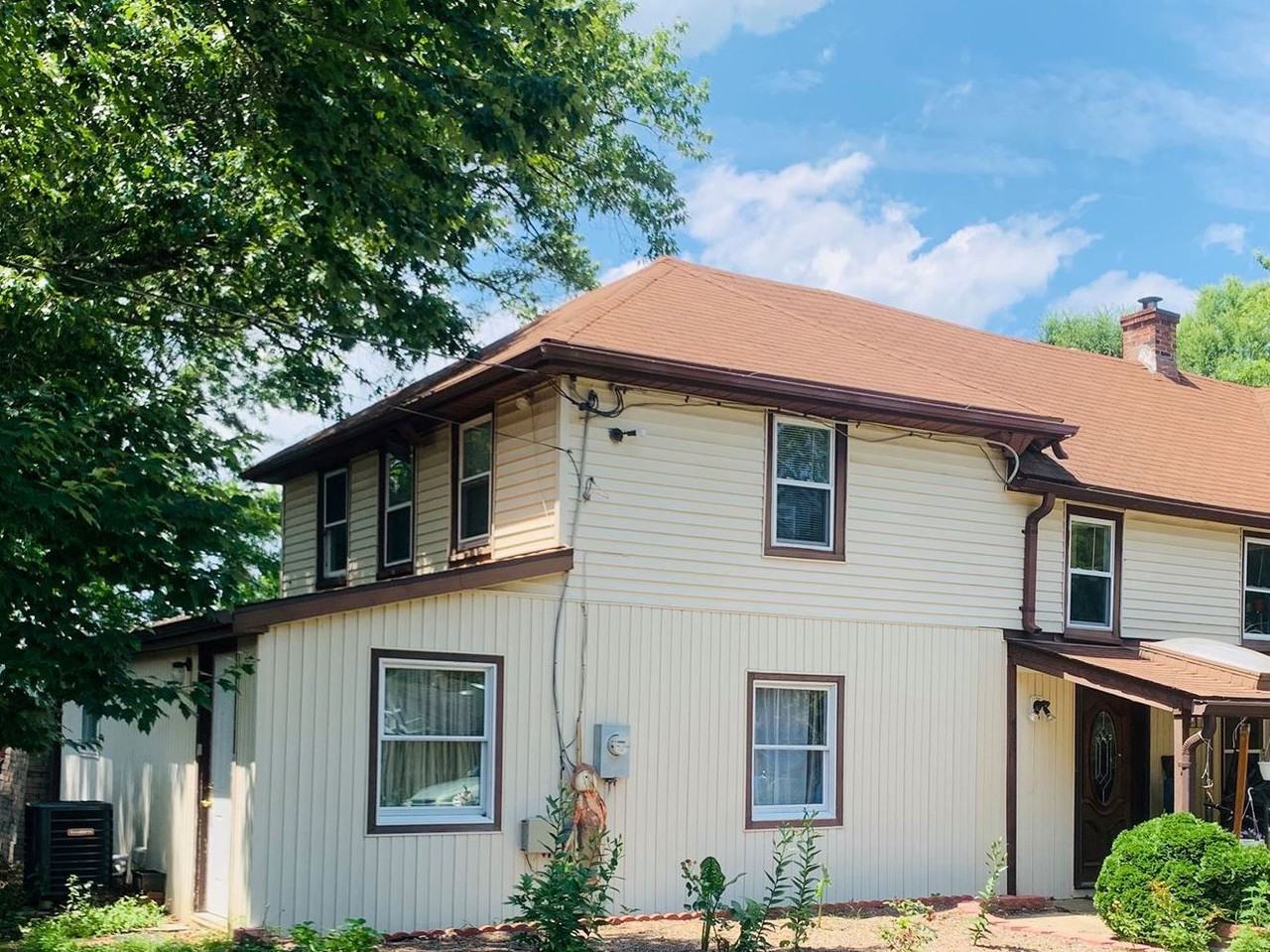 626 Clark Ave - Photo 2 of 15