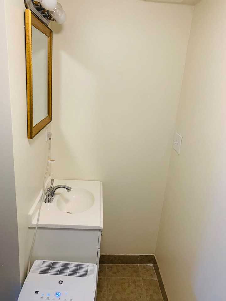 626 Clark Ave - Photo 3 of 15