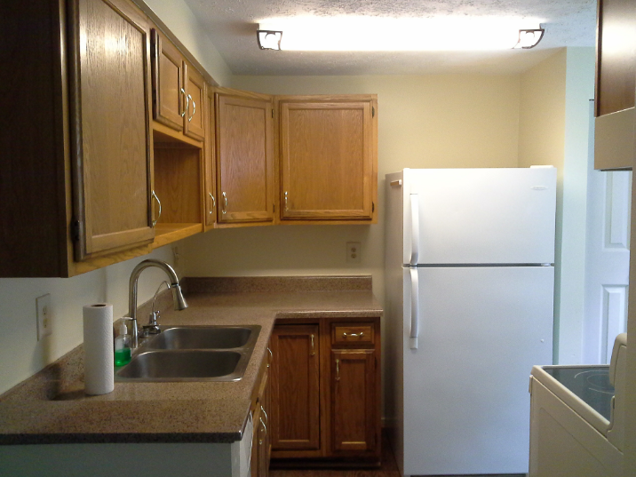 19419 Kildonan Dr - Photo 2 of 15