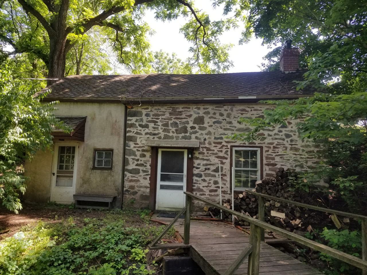 64 Bieber Ln - Photo 2 of 16