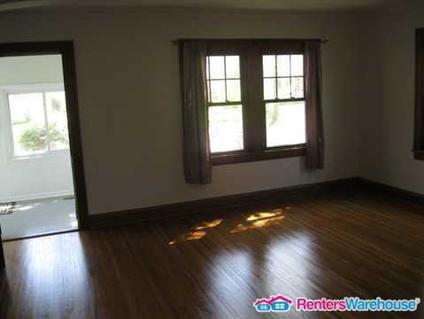 4244 45th Ave S - Photo 2 of 20