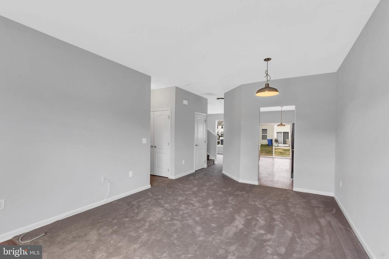 13 Still Run - Photo 2 of 19