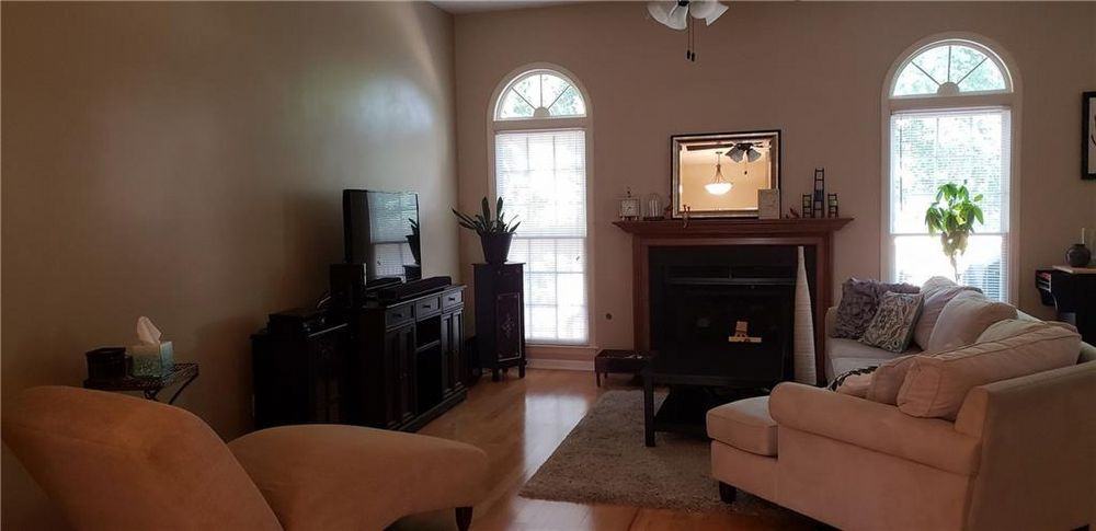 10585 Summer Ridge Dr - Photo 3 of 14