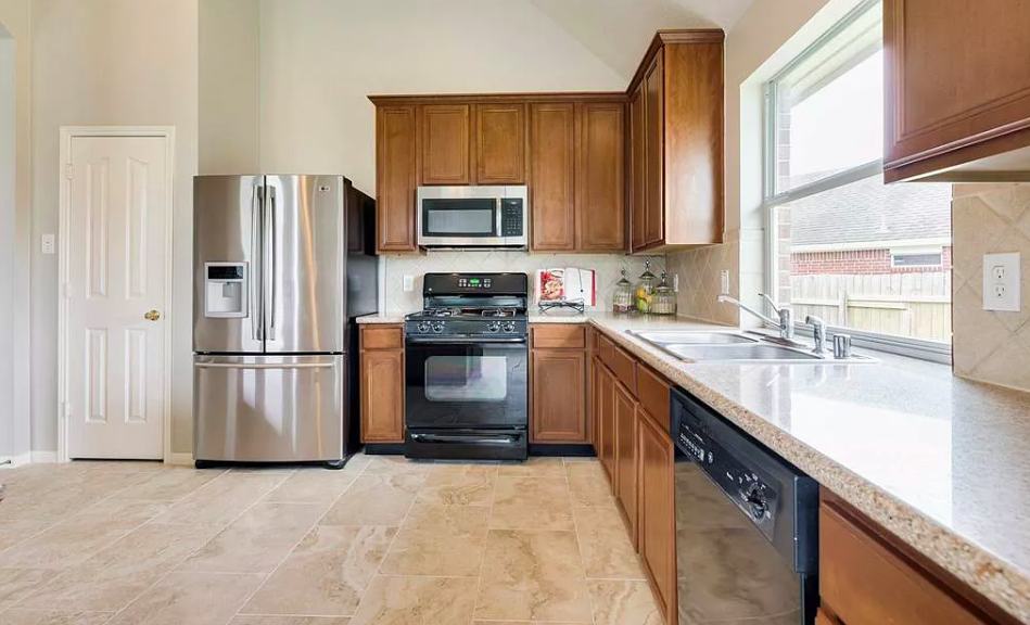 7506 Alpine Park Ln - Photo 2 of 10