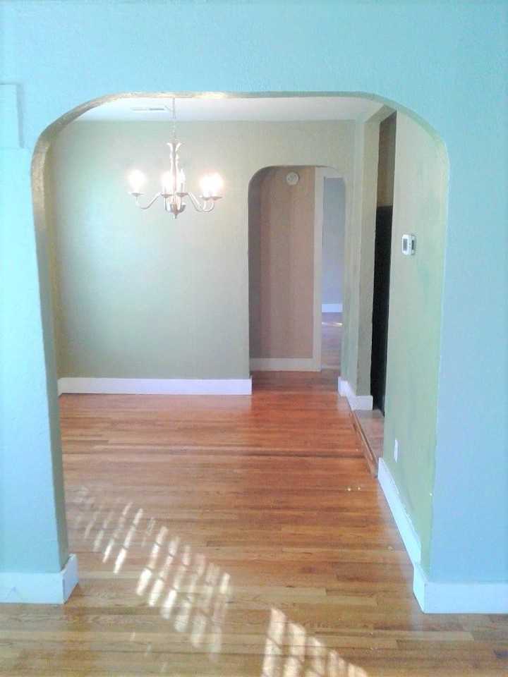 1605 N Lunsford Ave - Photo 2 of 10