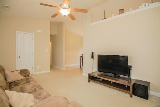 128 Eagle Ridge Dr - Photo 3 of 21