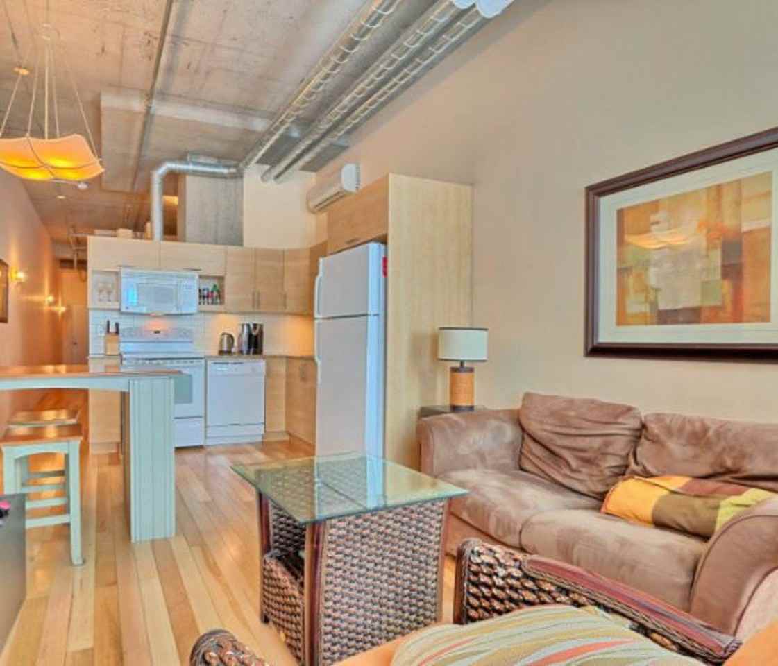 1200 Rue SaintAlexandre, Montréal, QC H3B 3H5 1 Bedroom Apartment for